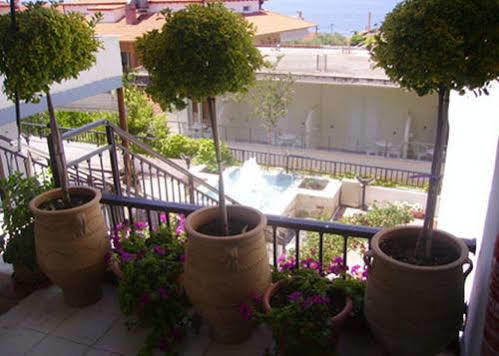 Coralli Holidays Loutra  Exteriér fotografie